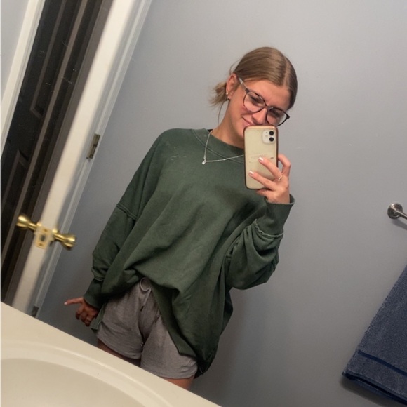 Meet your Posher, Olivia - Picture 1 of 1